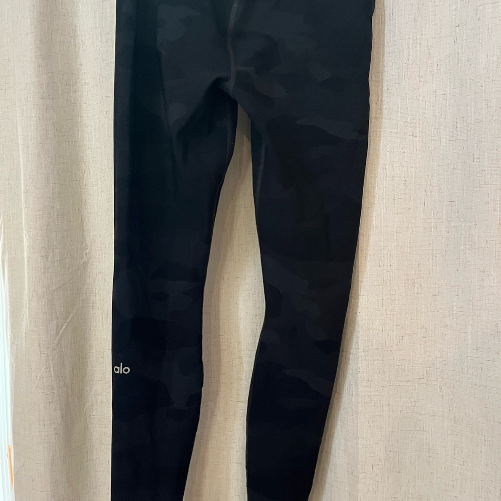 ALO Leggings